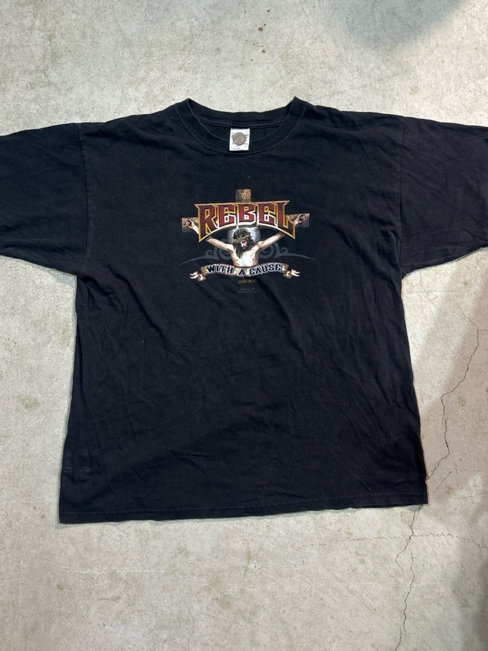 Gildan Black 'Rebel' Graphic Short Sleeve Tee